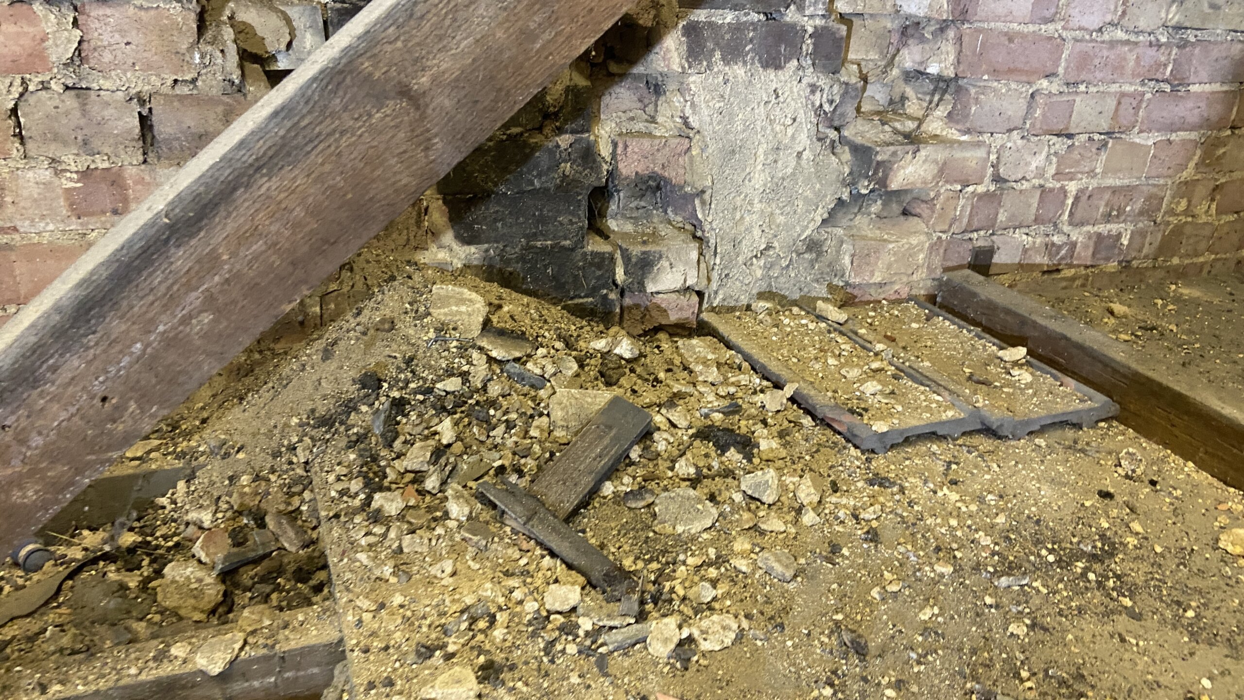 Loft Cleranace After.JPG chiemny scaled Loft Clearance